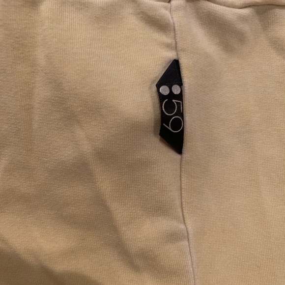 Splits59 Pullover - Picture 4 of 4